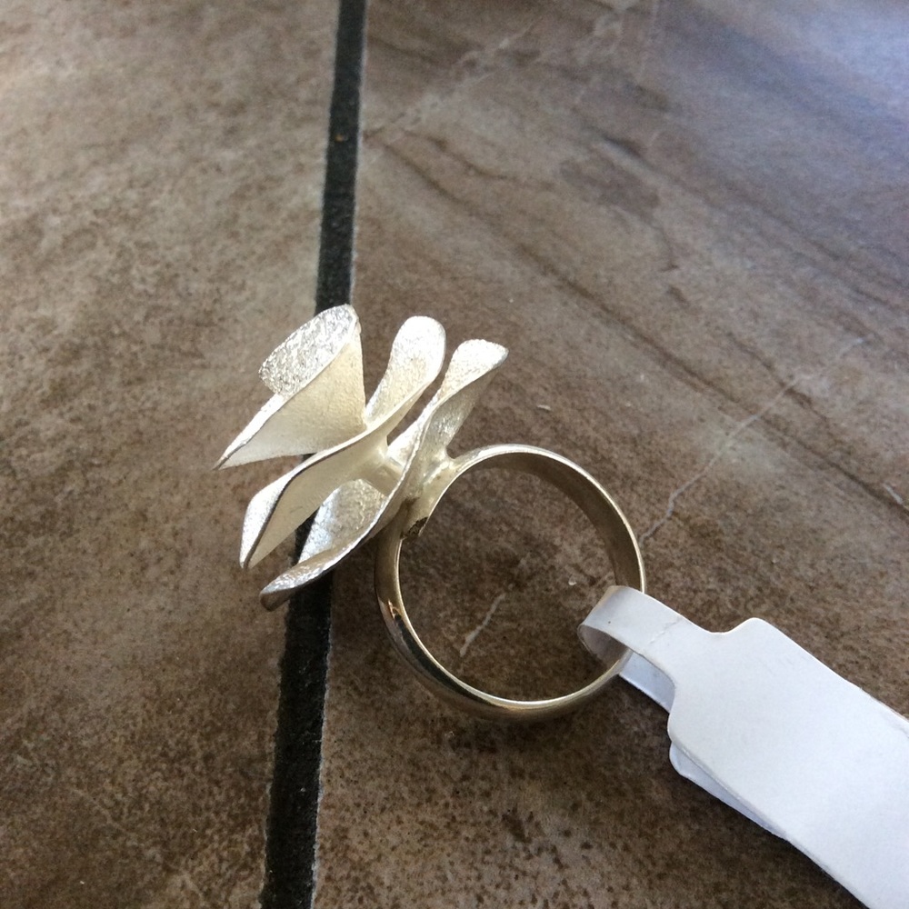 Genuine silver ring - Picture 2 of 3